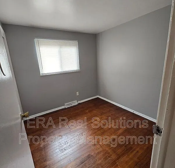 914 S Weyant Ave — Photo 10