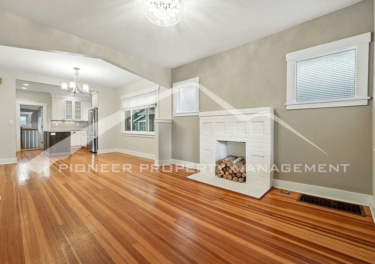 Spacious Home with Washer/Dryer and 2-Car Garage — Photo 4