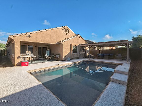 4th image of 8815 W PIONEER Street