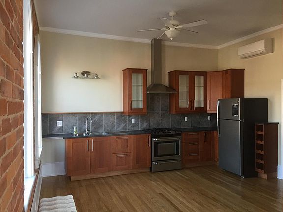 2nd image of 128 W Washington St #6