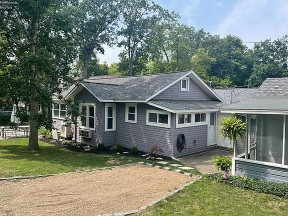 5th image of 561 Jasmine Ave