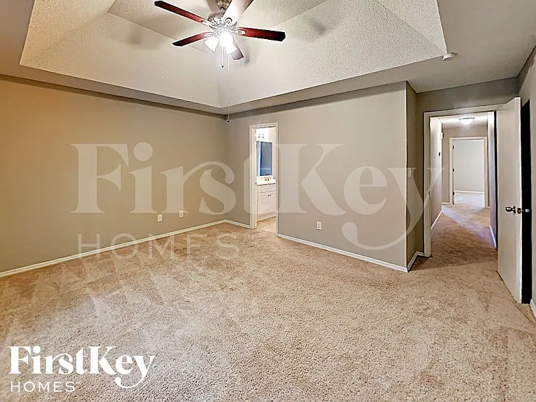 1199 Paddocks Way — Photo 6