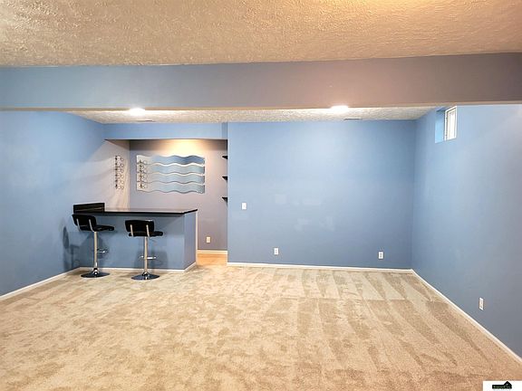 5th image of 3714 Loveland Dr
