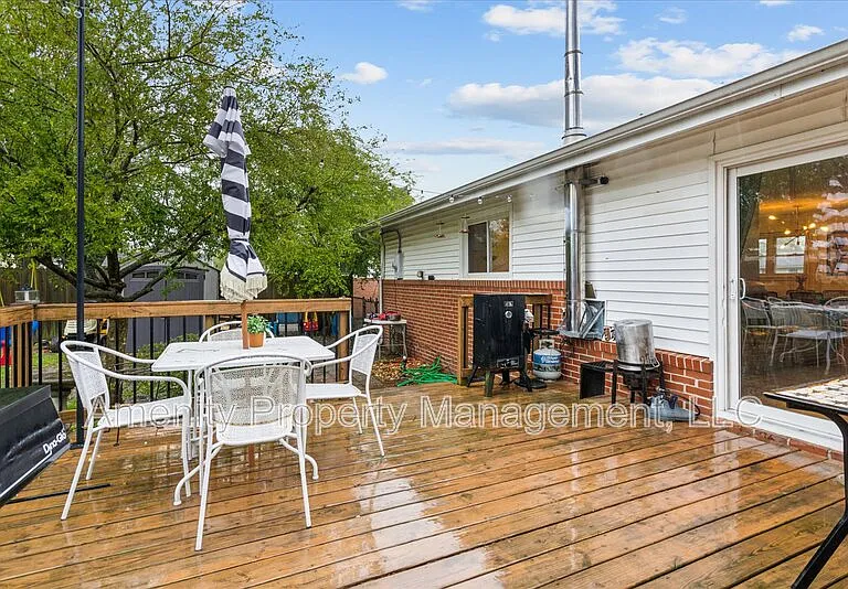 409 Caren Dr — Photo 24