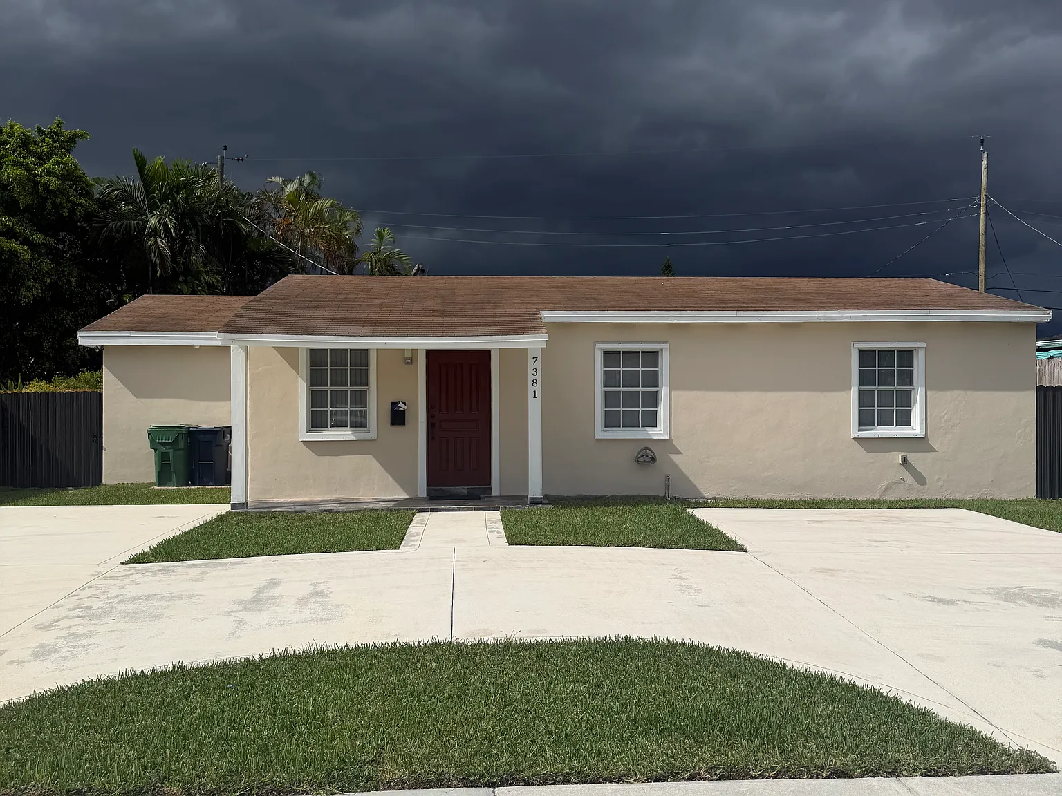 3 bed, 6500 sqft, $3,500 — Photo 1