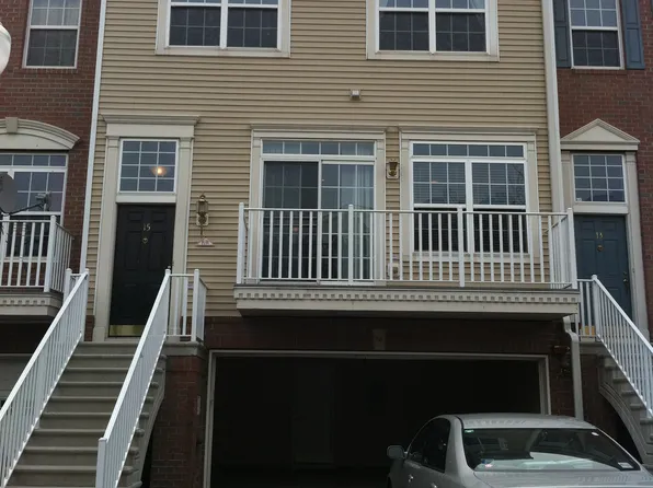 15 Hudson Ct, Jersey City, NJ 07305