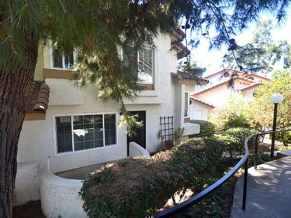 3rd image of 1651 S Juniper St Unit 178