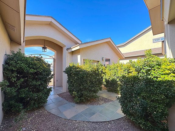 3rd image of 12512 Paseo Alegre Dr