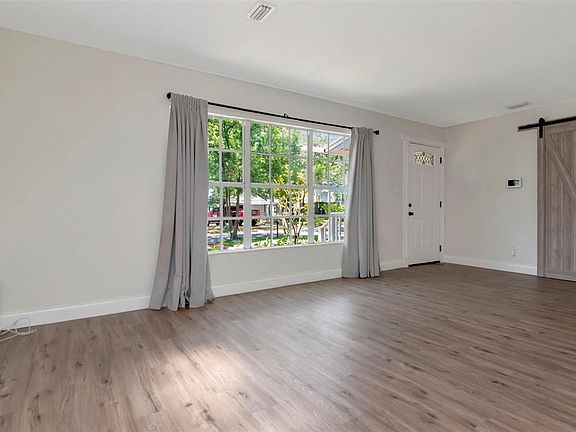 3rd image of 2101 E Howell St