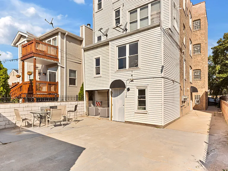 2839 W Nelson St #2 — Photo 12