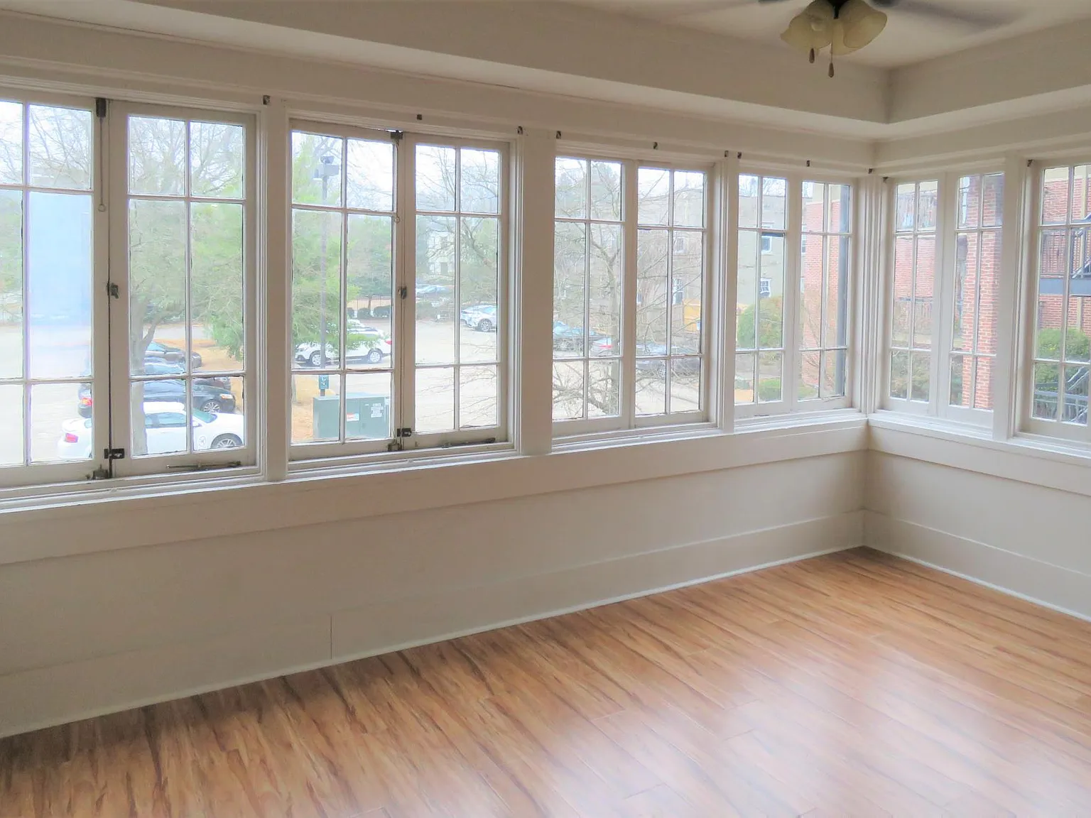 1 bed, 925 sqft, $1,295 — Photo 2