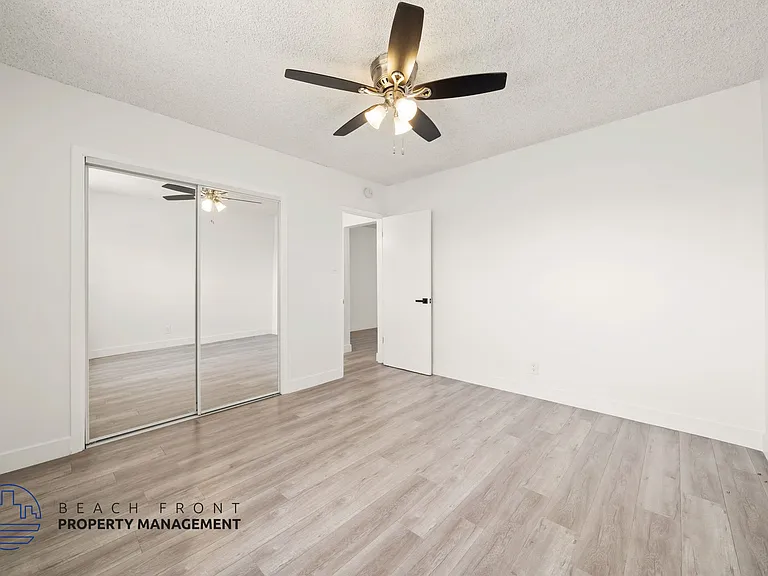 2617 W 141st Pl — Photo 16
