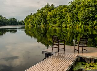 73 Pondview Dr, Merrimack, NH 03054