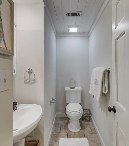 2192 Edison Ave NE — Photo 15