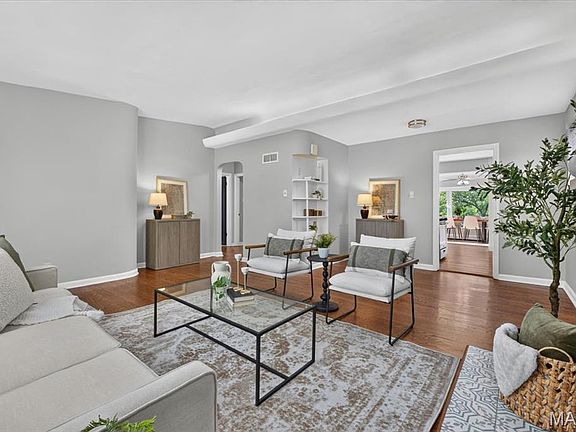 4th image of 5612 Oleatha Ave