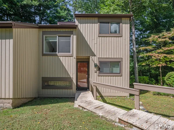 3 Shagbark Lane #3, Woodbury, CT 06798