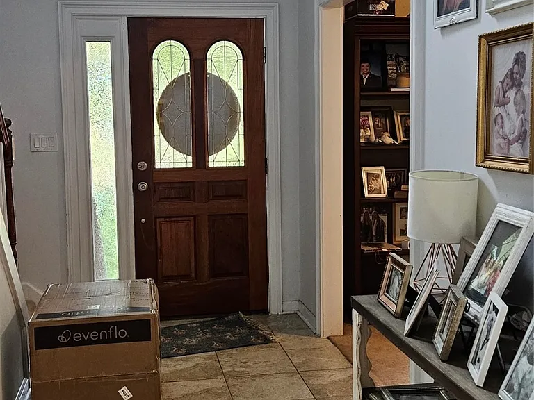 210 Sweetbriar Ln — Photo 14
