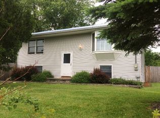 21 Chestnut St, Fort Edward, NY 12828