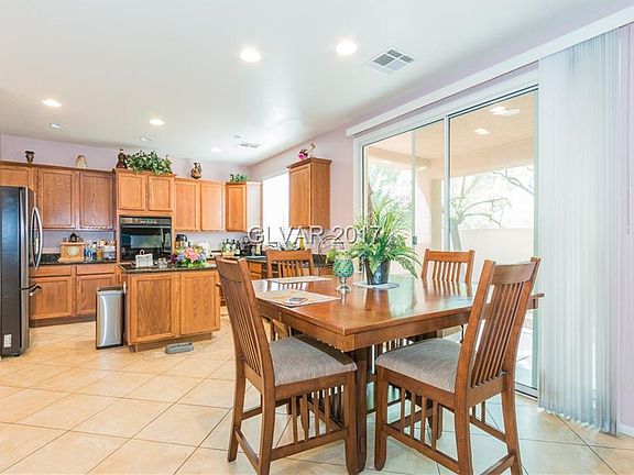 4th image of 11765 Del Sur Ave
