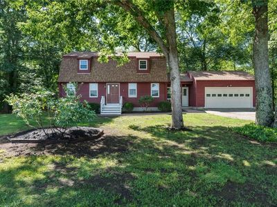 780 Fairgrounds Rd, South Kingstown, RI, 02892