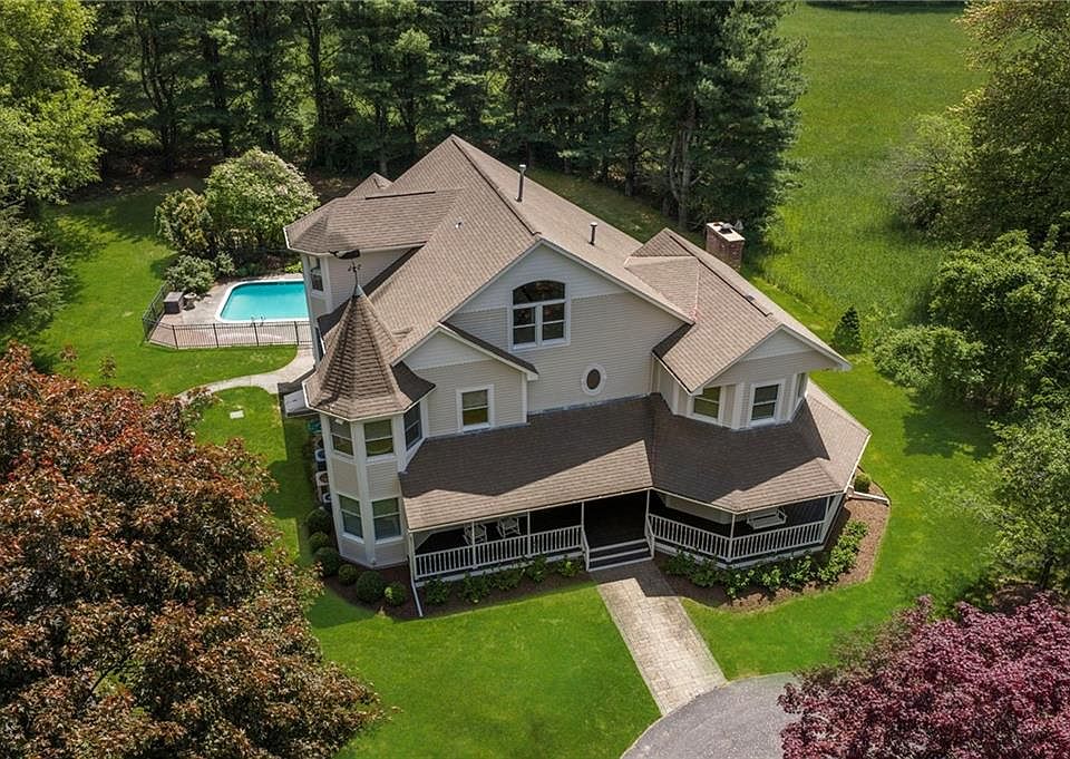 1st image of 193 Torrie Ln