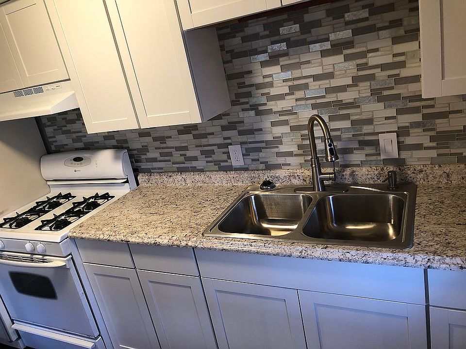 1st image of 419 Orchard Dr