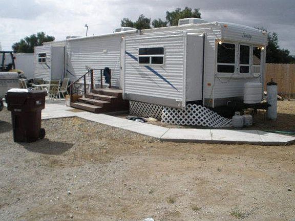 RV pad w/elec & sewrer