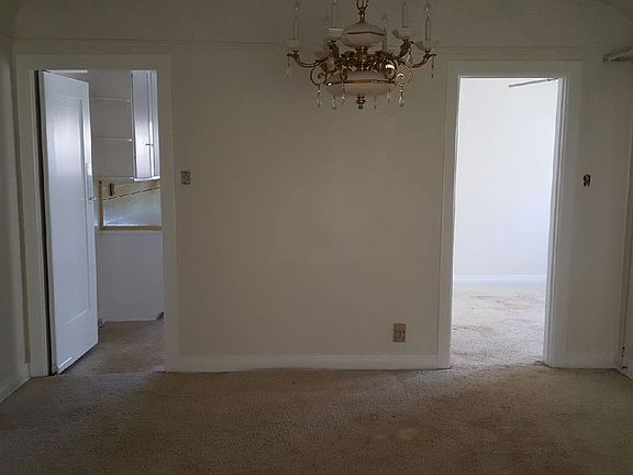 5th image of 2037 W 85th St