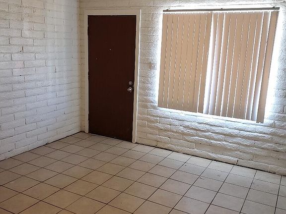 2nd image of 10821 N 15th Ave Ste 18