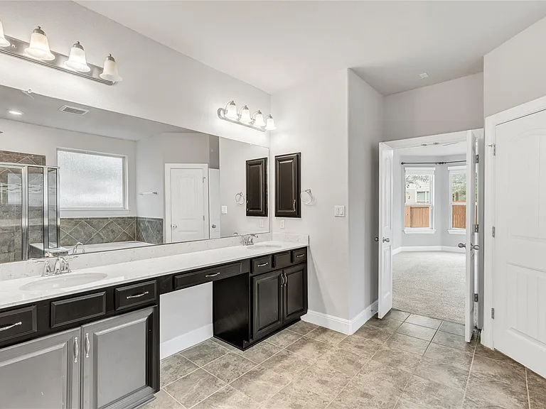 5300 Cipriano Dr — Photo 20