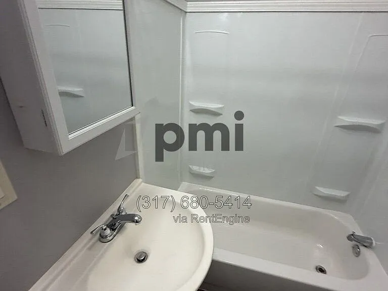 112 Adler St — Photo 11