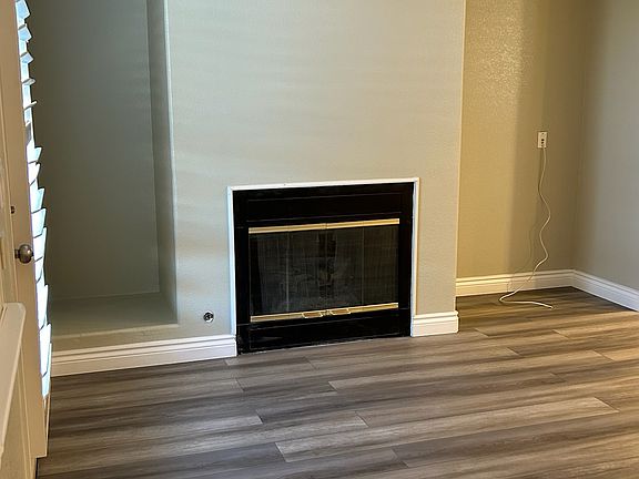 5th image of 178 Travertine Ave