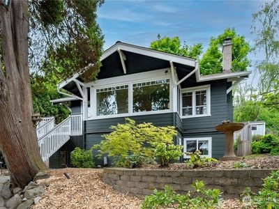 3029 23rd Avenue W, Seattle, WA, 98199