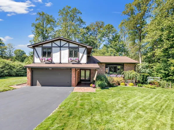 14 Woodsend Avenue, Shelton, CT 06484