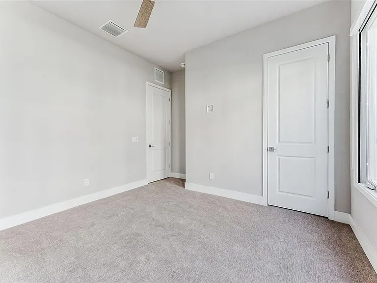 7760 Sandy Ridge Dr #112 — Photo 8