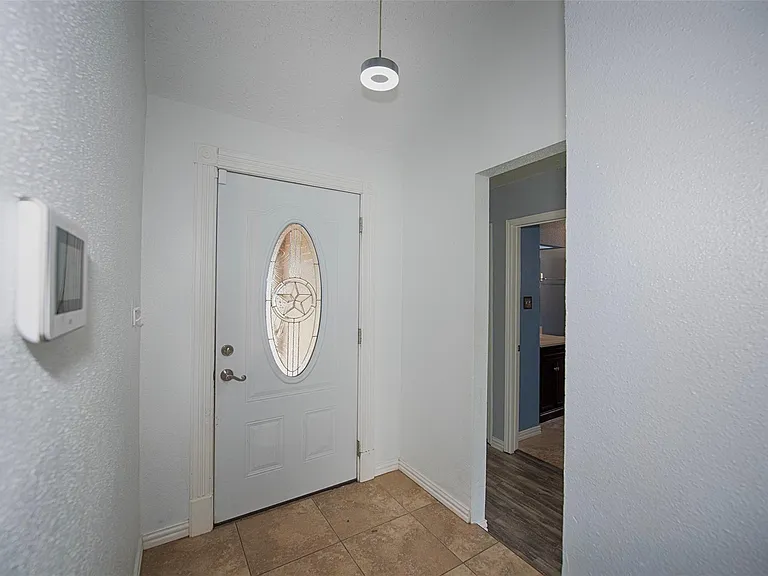 2914 Tarpon Dr — Photo 9