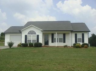 131 Morning Dew Dr, Statesville, NC 28677