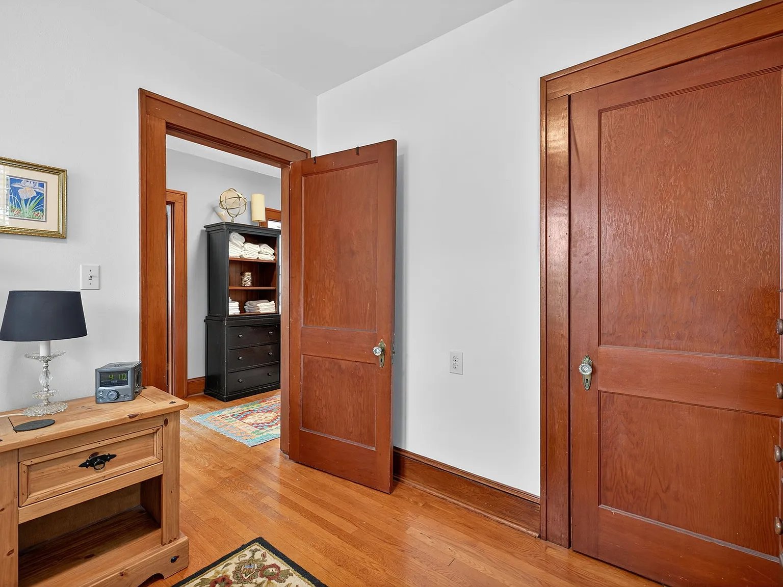 4 bed, 1.5 bath, 1932 sqft, $2,400 — Photo 4
