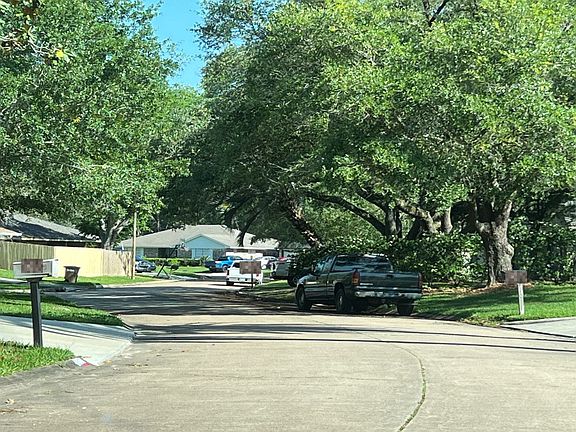 5th image of 5101 Meadow Ln