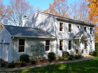 27 Jenny Clf, Manchester, CT 06040