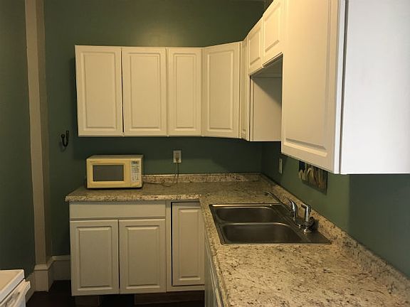 5th image of 214 S Court St Ste 104