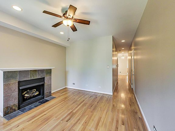 4th image of 4943 N Saint Louis Ave APT 2N