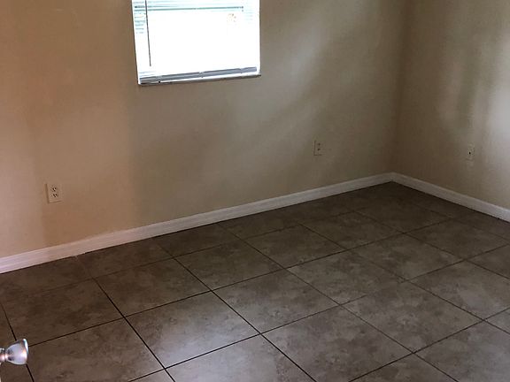 5th image of 5838 Gulf Dr #2