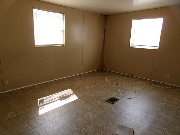 4th image of 2701 34th St N #222