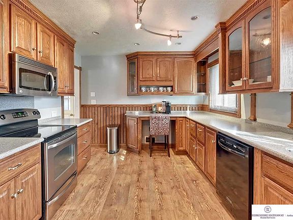 3rd image of 1528 S 114th St