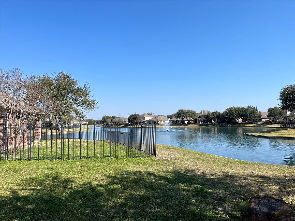 Building Photo - 25319 Lockspur Dr
