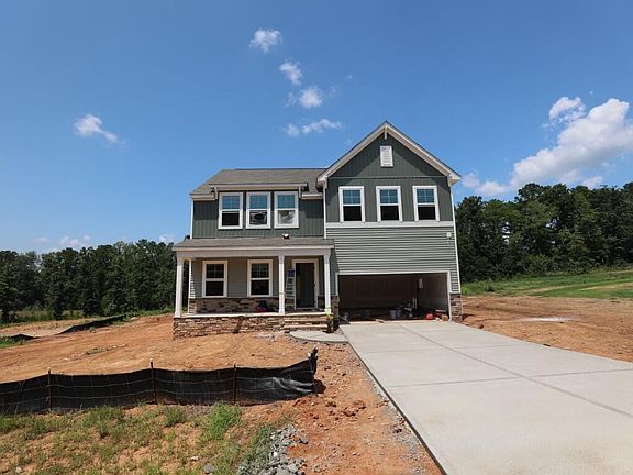 2nd image of 130 Cordoba Dr