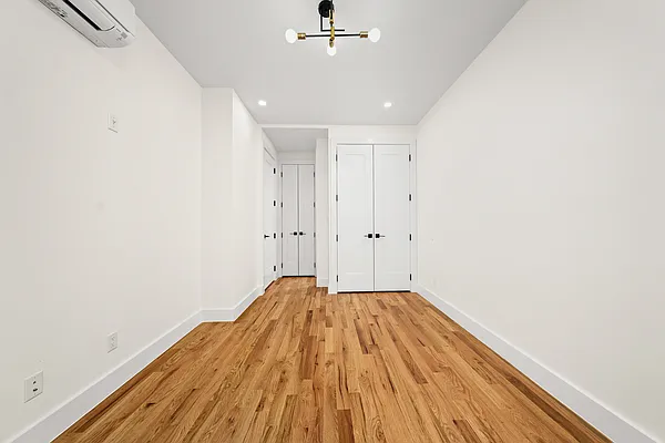 Rented by Nooklyn NYC LLC | media 8
