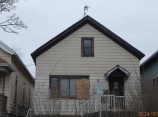 1409 S 5th St, Milwaukee, WI 53204