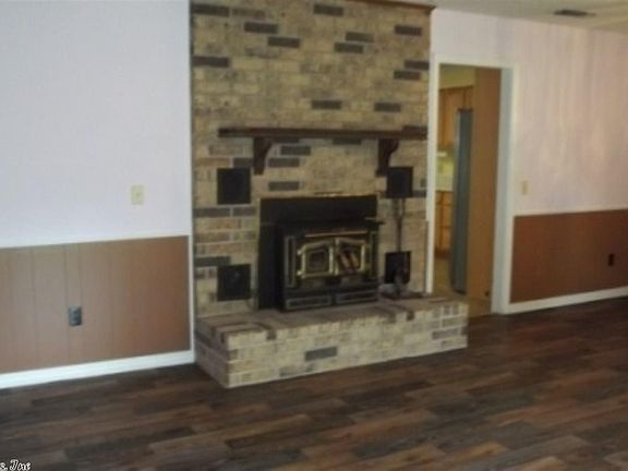 4th image of 2504 Midland Dr